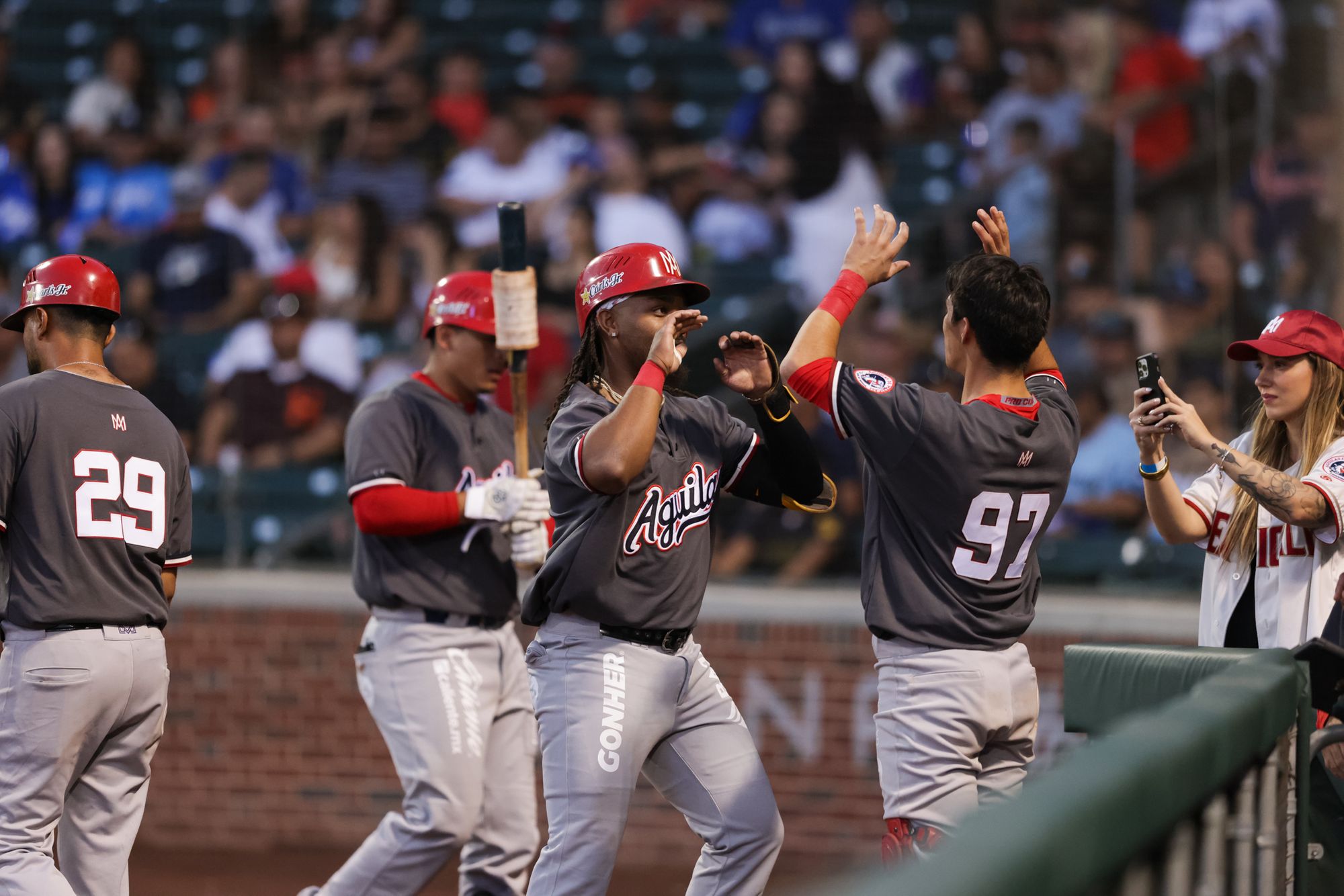 Arnaldo Espinoza on X: Este es el uniforme de los Boston Red Sox