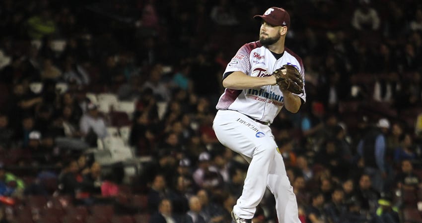 REGRESA DERRICK LOOP A LAS FILAS DE TOMATEROS