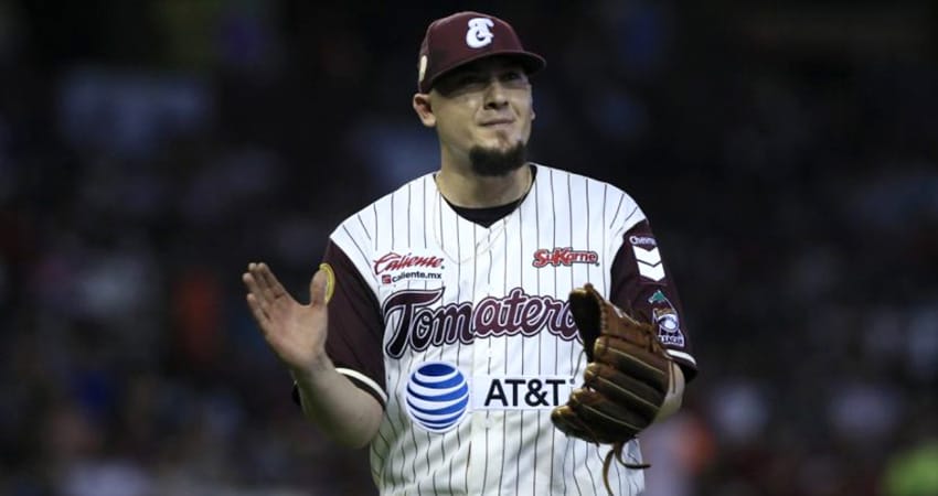 CON DOMINANTE PITCHEO, TOMATEROS BLANQUEA A MAYOS Y AMARRA SERIE