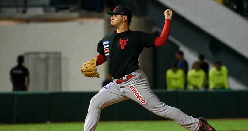 VENADOS GANAN EL PRIMERO ANTE CAÑEROS CON GRAN PITCHEO DE EDGAR TORRES