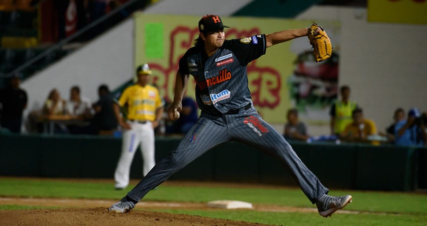 NARANJEROS AMARRA LA SERIE EN VISITA A CASA DE CAÑEROS