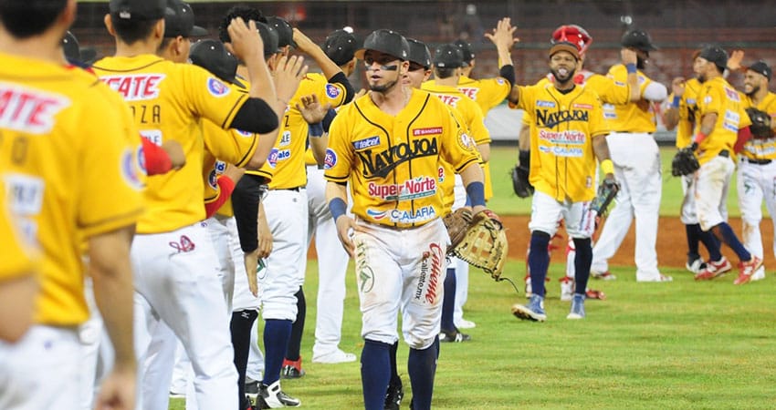 MAYOS LE ARREBATAN EL TRIUNFO A SULTANES Y SE LLEVAN EL JUEGO DEL HONOR