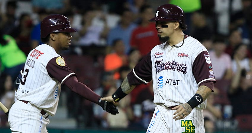 TOMATEROS BARRE A MAYOS Y SE AFIANZA EN LA CIMA DE LA LMP