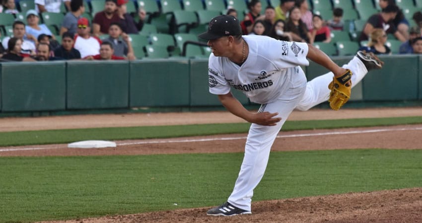 JOYA DE WALTER SILVA LE DA A ALGODONEROS SU PRIMER TRIUNFO EN CASA