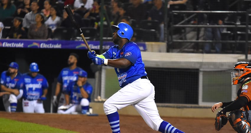 "CACAO" VALDEZ DEFINE A FAVOR DE YAQUIS SOBRE NARANJEROS EN DUELO DE 14 EPISODIOS