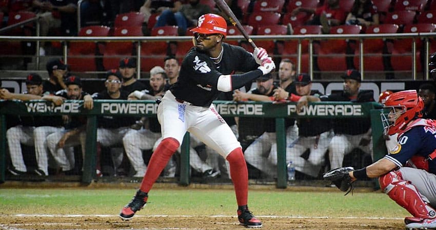 CON BAMBINAZO DE DOMONIC BROWN, VENADOS PEGA PRIMERO SOBRE MAYOS