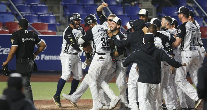MICHAEL CHOICE SE PONE EL TRAJE DE HÉROE Y LE DA EL TRUNFO Y SERIE A SULTANES