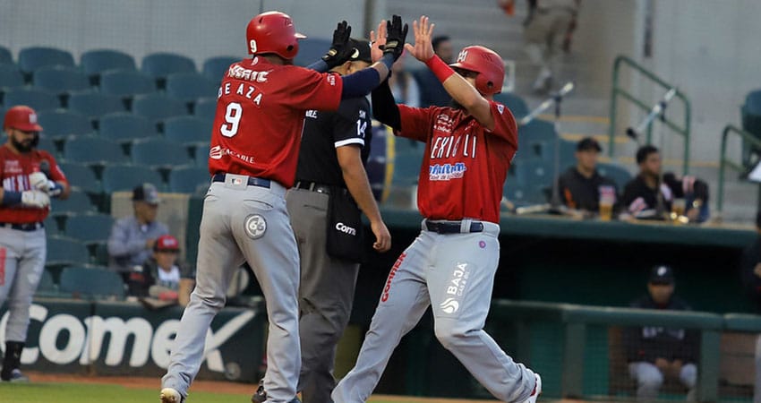 ÁGUILAS SE IMPONE A NARANJEROS POR BLANQUEADA Y SE LLEVA LA SERIE