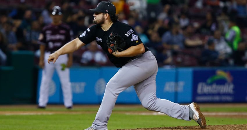ALGODONEROS MANIATA OFENSIVA DE TOMATEROS Y NIVELA LA SERIE
