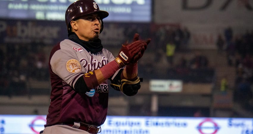 TOMATEROS ARRASA EN EL NIDO DE LOS ÁGUILAS Y DA EL PASO HACIA SEMIFINALES