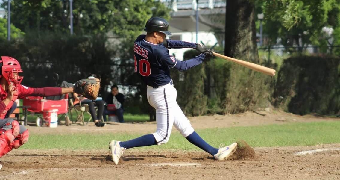 PRESENTA CHARROS A SUS TRES JUGADORES DE PRIMERA FIRMA