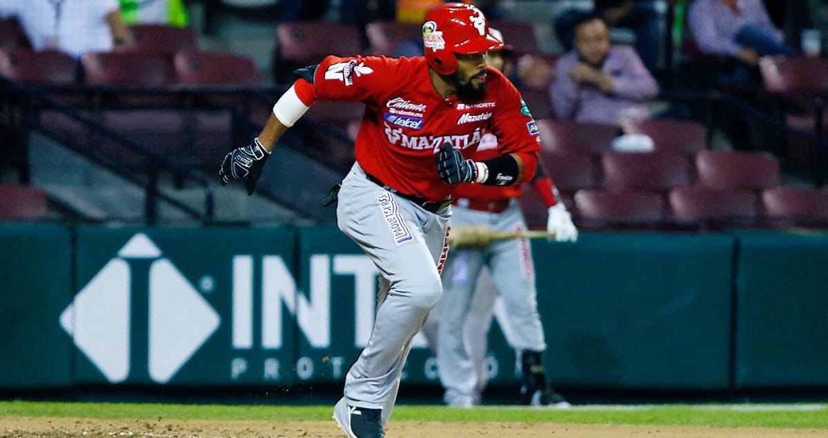 CHRIS ROBERSON PRIMER EXTRANJERO CONFIRMADO POR VENADOS
