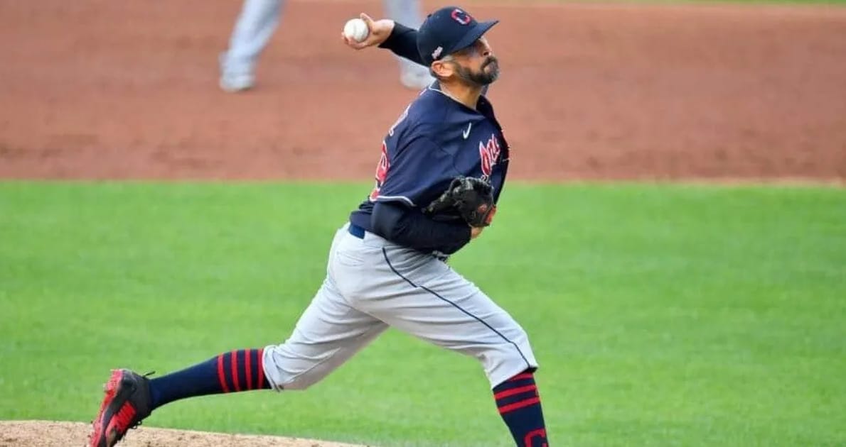 TIENE OLIVER PÉREZ BUEN RELEVO CON CLEVELAND