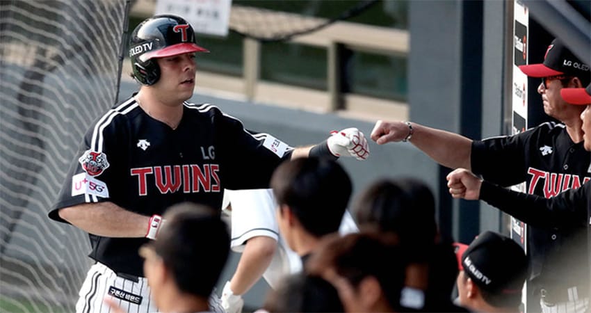 YA SON 21 JONRONES DE ROBERTO RAMOS EN COREA