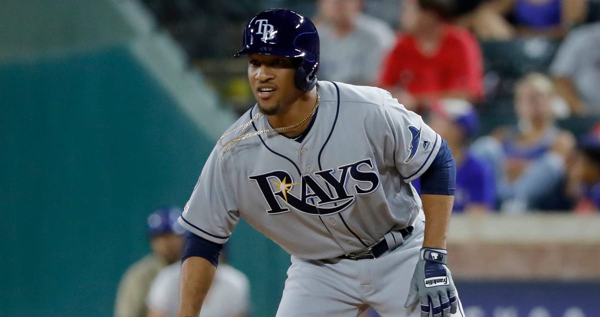 EL JUEGO EXPLOSIVO DE JOHNNY DAVIS SERÁ COLOR GUINDA