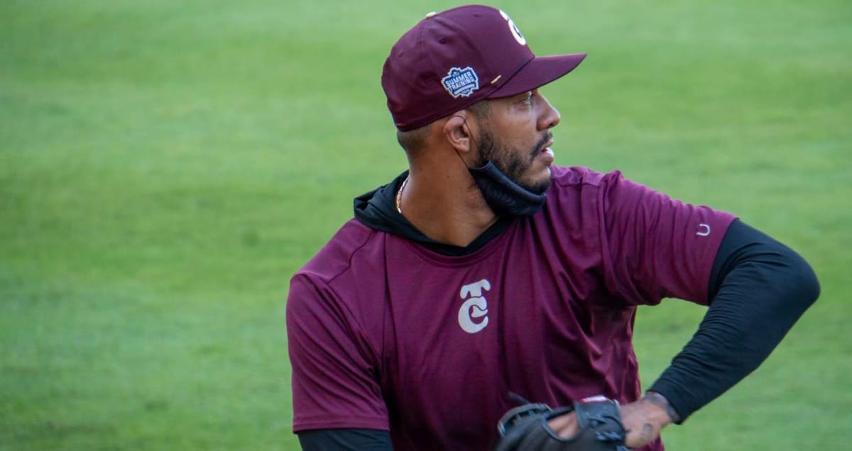 LLEGÓ MÁS PITCHEO A TOMATEROS