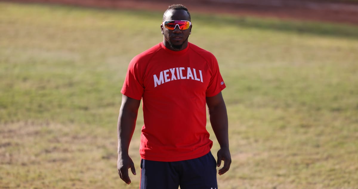 LLEGA RUSNEY CASTILLO A REFORZAR A LOS EMPLUMADOS