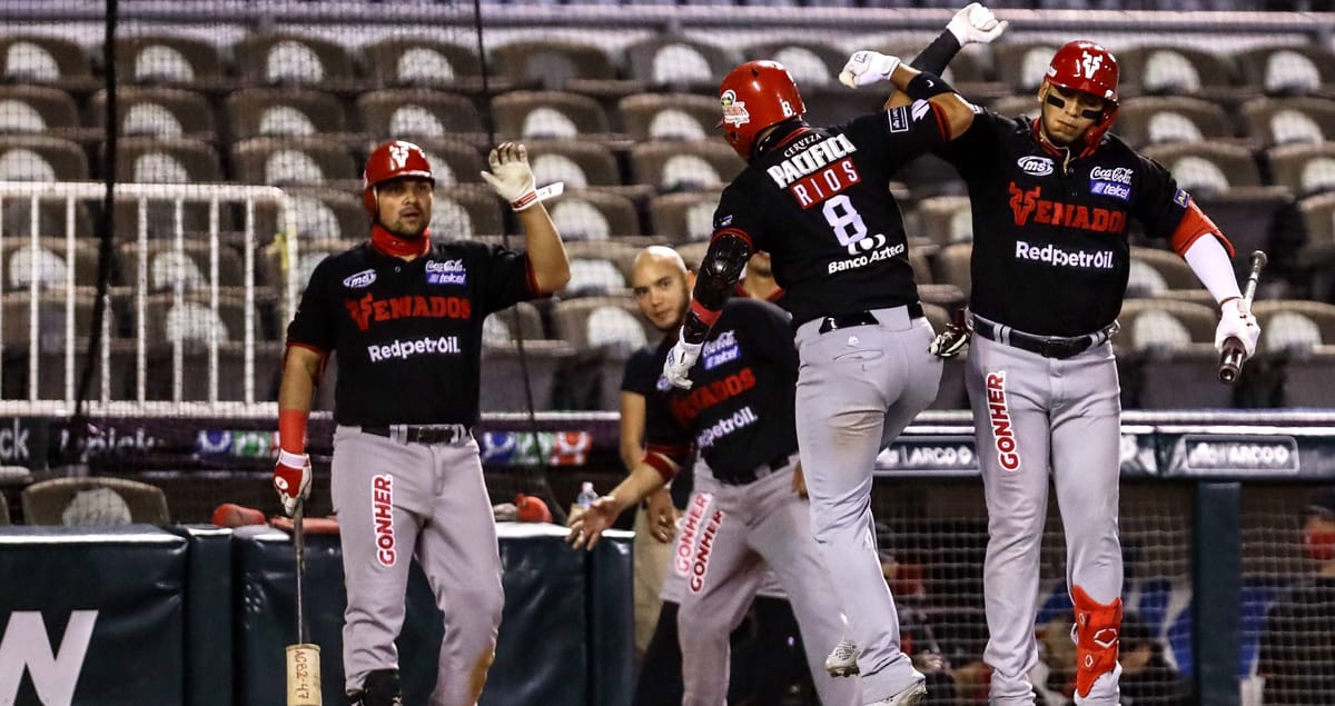 VENADOS DERROTA A CHARROS Y VUELVE A LA VIDA