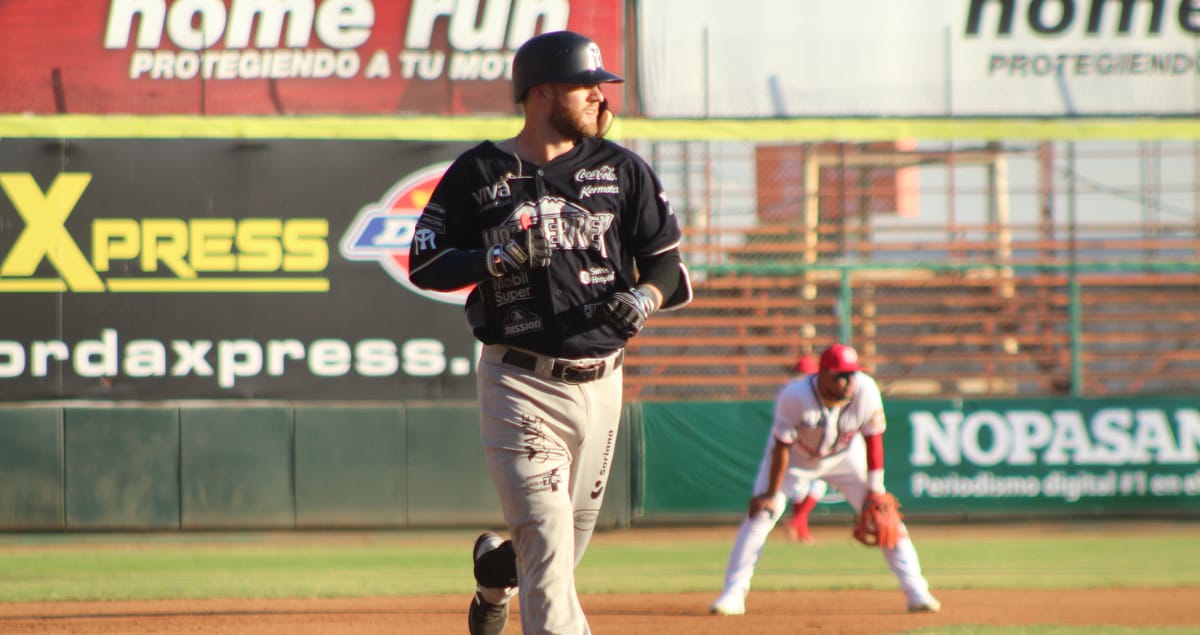 CON UN HISTÓRICO DUSTIN PETERSON, SULTANES SE QUEDA CON EL TERCERO DE LA SERIE