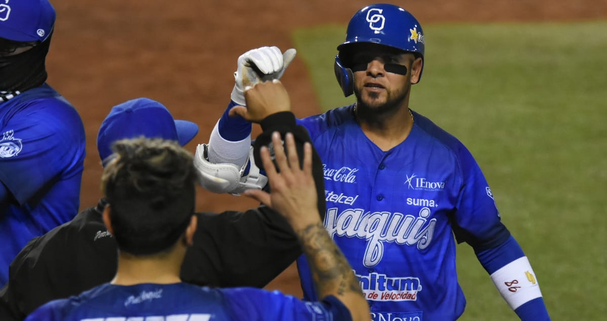 YAQUIS VENCEN A CHARROS EN EL PRIMERO DE LA SERIE