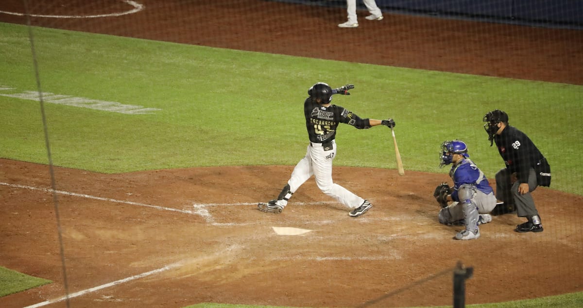 SULTANES SE QUEDA CON DOBLE CARTELERA ANTE CHARROS