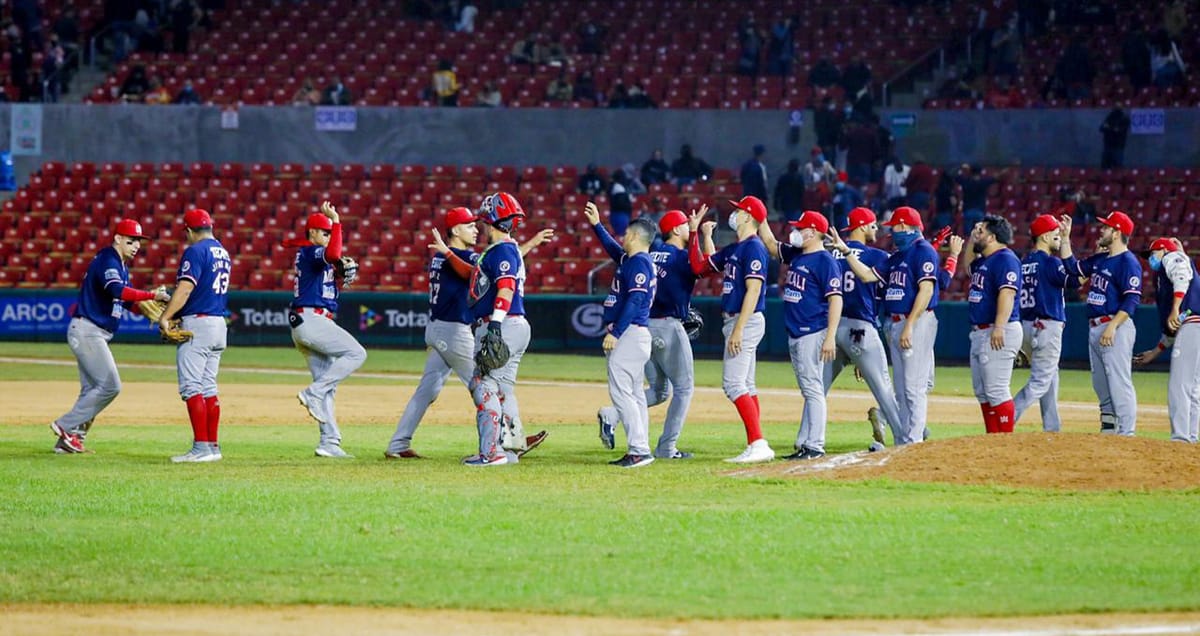 GRAN REGRESO EMPLUMADO PARA ASEGURAR LA SERIE ANTE VENADOS
