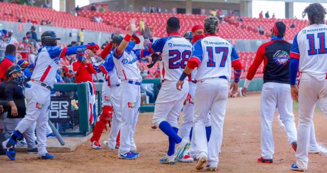 REPÚBLICA DOMINICANA LIGA CUARTO TRIUNFO, MARCHA INVICTO