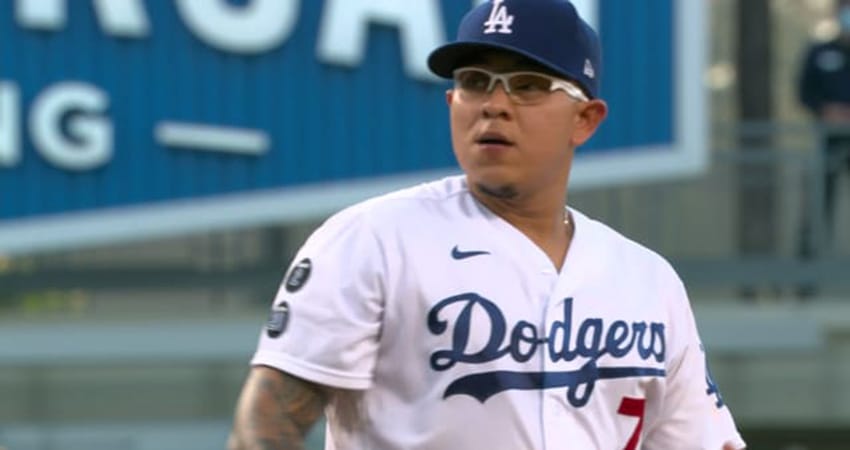 JULIO URÍAS CONSIGUIÓ SU SEXTA VICTORIA CON LOS DODGERS