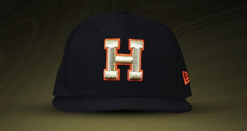 PRESENTA NARANJEROS SU NUEVA GORRA GOLDEN