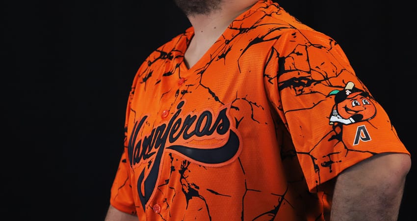 NARANJEROS PRESENTA SU NUEVO JERSEY “MARBLE” PARA SU COLECCIÓN 2021-22