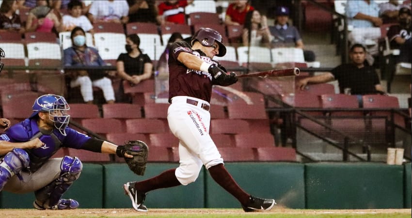 SE LUCEN ÁVILA, BLANCO Y CHÁVEZ EN TRIUNFO DE TOMATEROS ANTE YAQUIS