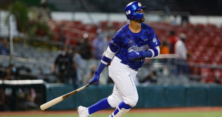 EN CERRADO DUELO, CHARROS VENCE A SULTANES Y ASEGURA LA SERIE