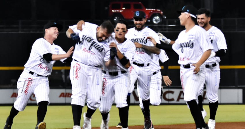 SERGIO BURRUEL DEJA TENDIDOS A VENADOS EN EXTRA INNINGS