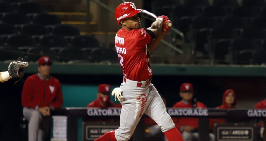 VENADOS ARRANCA CON TRIUNFO SERIE EN EL ESTADIO SONORA ANTE NARANJEROS