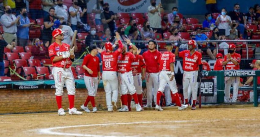 VENADOS HACE EXPLOTAR EL TEODORO MARISCAL PARA ASEGURAR SERIE