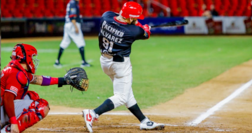 VENADOS DE MAZATLÁN TRIUNFA CON EFECTIVO PITCHEO Y HOME RUN DE RICKY ÁLVAREZ