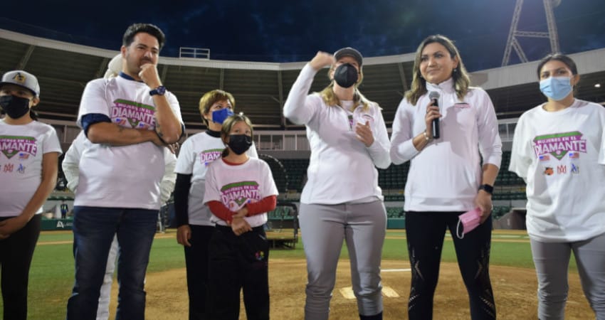 TODO UN ÉXITO LAS CLÍNICAS DE JUSTINE SIEGAL EN EL KURODA PARK