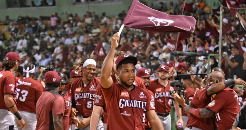 GIGANTES DEL CIBAO MONARCAS EN REPÚBLICA DOMINICANA