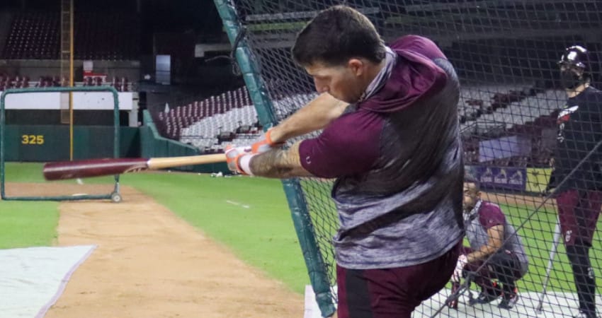 TOMATEROS SOSTIENE ÚLTIMA PRÁCTICA ANTES DE LA SERIE FINAL