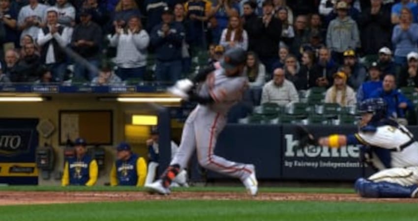 LUIS GONZÁLEZ PEGA SU PRIMER HR EN MLB Y GUÍA TRIUNFO DE GIGANTES