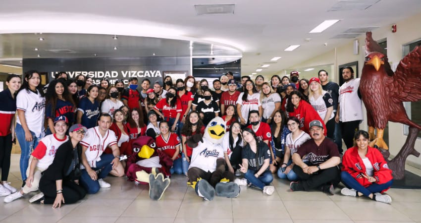 LOS ESTUDIANTES DE LA UNIVERSIDAD VIZCAYA DE MEXICALI VISTEN LOS COLORES DE LOS ÁGUILAS