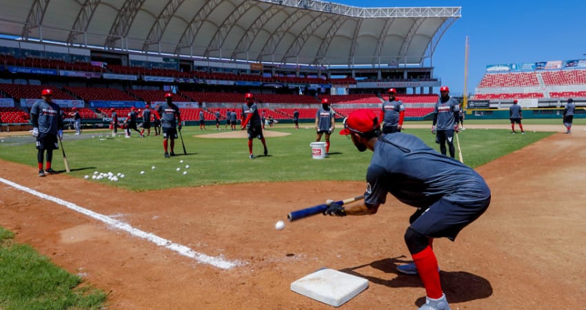 JESÚS "CHINO" VALDEZ AFIRMA QUE QUIERE SALDAR DEUDA PENDIENTE CON AFICIÓN DE VENADOS