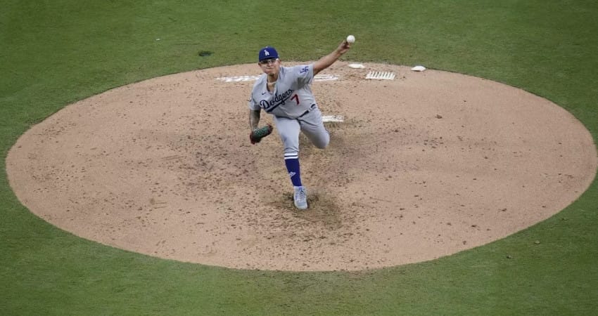 RETUMBA EL ORGULLO TOMATERO EN  EL BEISBOL DE EEUU