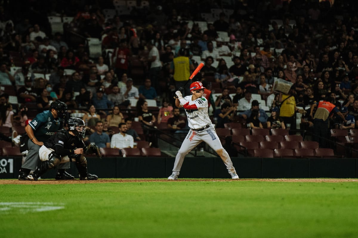 VENADOS PEGA CUATRO HOME RUNS PARA VENCER A TOMATEROS