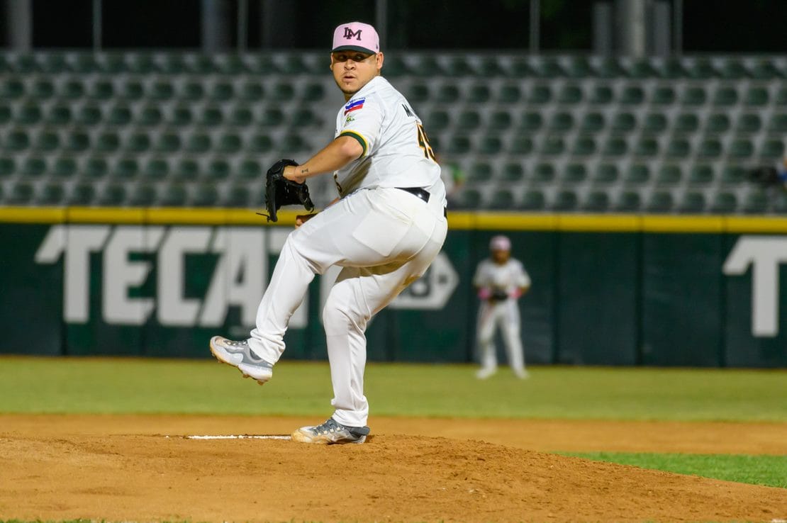 CAÑEROS VENCE EN EL PRIMERO DE LA SERIE ROSA A LOS VENADOS