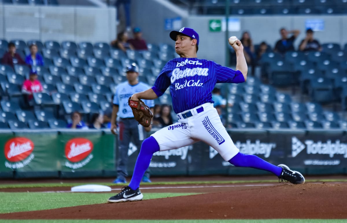 JAVIER ARTURO LÓPEZ GUÍA A LOS YAQUIS A TRIUNFAR EN LA SERIE