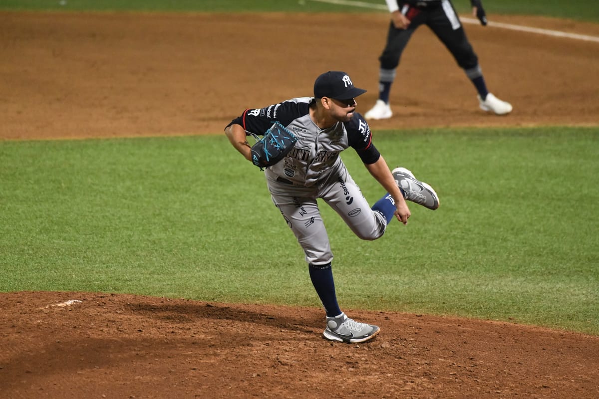 SULTANES IGUALA LA SERIE DEL BRAZO DE CRISTIAN CASTILLO