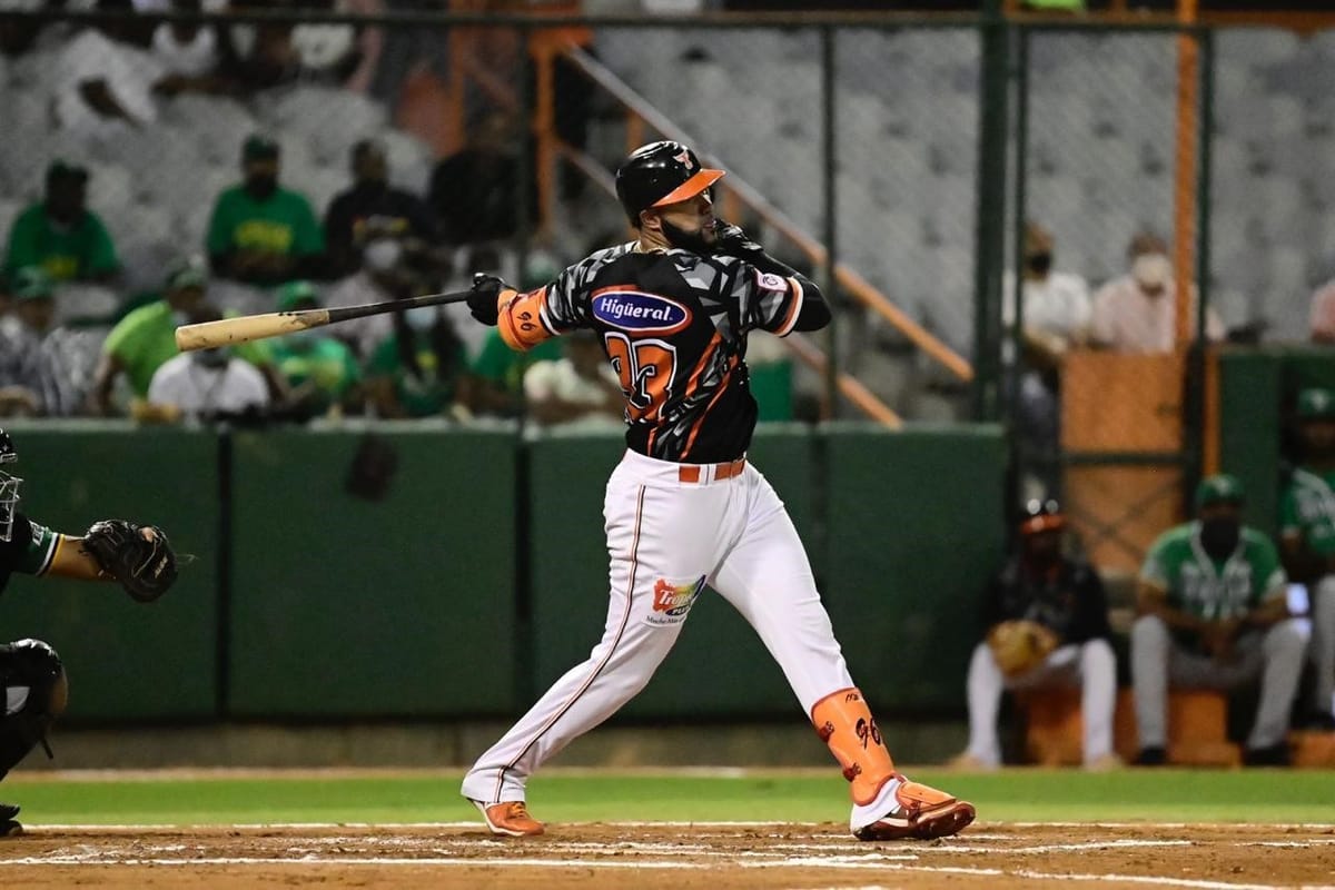 EL DOMINICANO ALEJANDRO MEJÍA SE INTEGRA A NARANJEROS EN LA RECTA FINAL