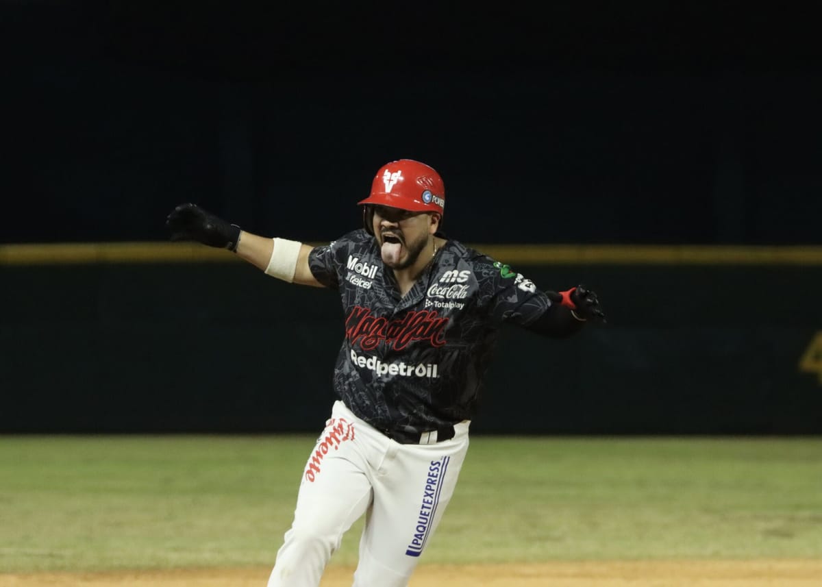 CON FABRICIO MACÍAS COMO HÉROE EN LA NOVENA ENTRADA VENADOS LOGRA EMOCIONANTE TRIUNFO