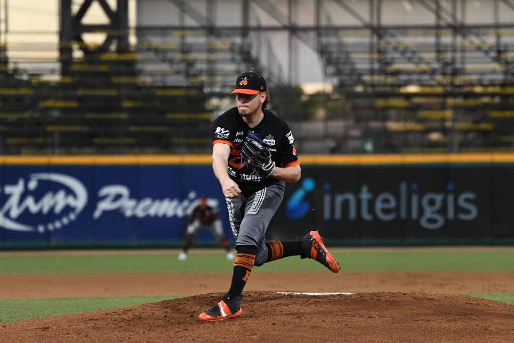 LUCIÓ EL PITCHEO DE NARANJEROS CON BLANQUEADAS EN DOBLE CARTELERA ASEGURANDO LA SERIE